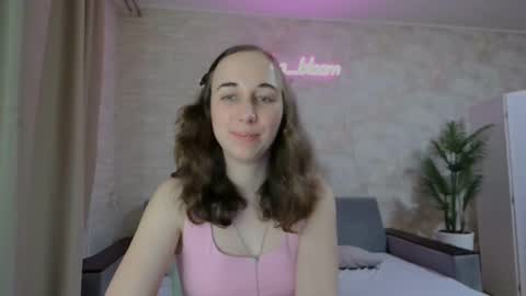 Snapshot of anikabloom chatting on February 6, 11:58 pm anikabloom online show from February 6, 11:58 pm