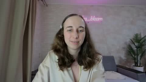 Snapshot of anikabloom chatting on February 10, 6:42 am anikabloom online show from February 10, 6:42 am