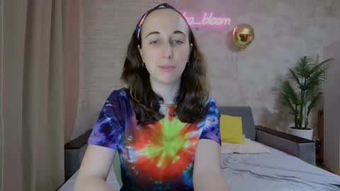 Snapshot of anikabloom chatting on February 17, 2:53 am anikabloom online show from February 17, 2:53 am