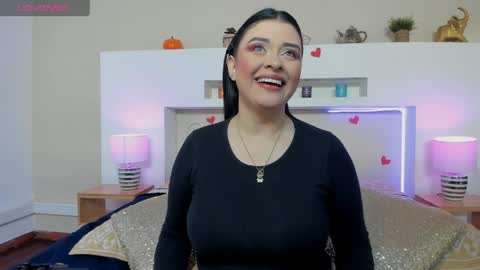 Snapshot of anikaromanof chatting on March 27, 11:21 am Anika Romano online show from March 27, 11:21 am