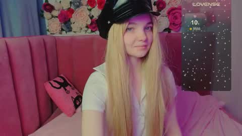 Alica online show from November 12, 10:15 am