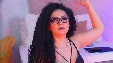 anissia teaser online show from November 10, 5:39 am