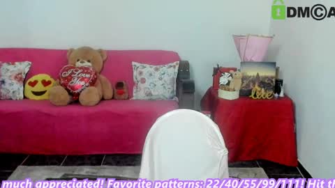 AnissyaX online show from April 9, 2:44 am