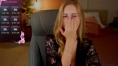 Anita online show from October 9, 12:52 am