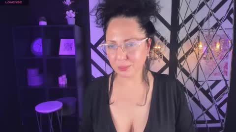 Anita online show from March 12, 7:59 pm