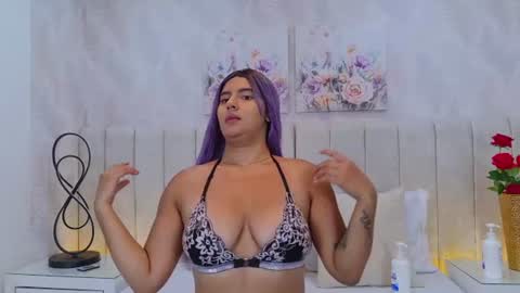 Snapshot of anita_sagegb chatting on July 29, 12:25 pm Dania Lpez online show from July 29, 12:25 pm