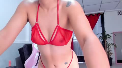 Snapshot of anita_sexy_19 chatting on May 12, 9:23 pm Ana online show from May 12, 9:23 pm