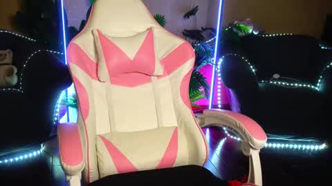 anita_von online show from October 21, 4:13 am