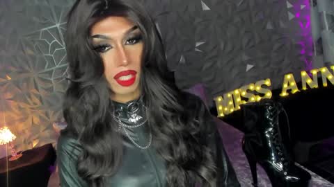 Snapshot of anitacruisze chatting on January 17, 9:50 pm Miss Ann online show from January 17, 9:50 pm