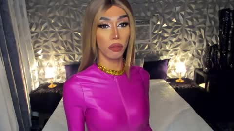 Snapshot of anitacruisze chatting on January 28, 10:56 am Miss Ann online show from January 28, 10:56 am