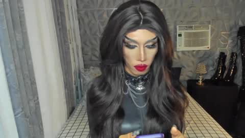 Snapshot of anitacruisze chatting on February 3, 9:08 am Miss Ann online show from February 3, 9:08 am