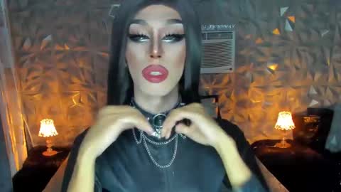 Snapshot of anitacruisze chatting on February 24, 12:26 pm Miss Ann online show from February 24, 12:26 pm