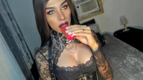 Snapshot of anitacruisze chatting on February 26, 6:11 pm Miss Ann online show from February 26, 6:11 pm