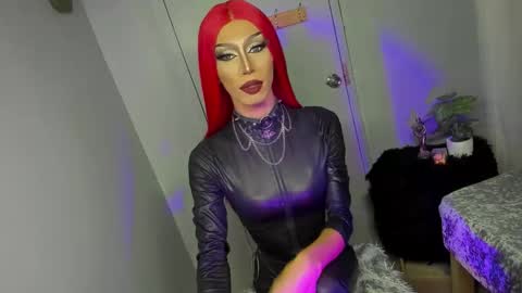 Snapshot of anitacruisze chatting on September 10, 7:03 pm Miss Ann online show from September 10, 7:03 pm