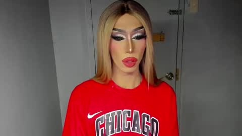 Snapshot of anitacruisze chatting on September 25, 1:31 am Miss Ann online show from September 25, 1:31 am