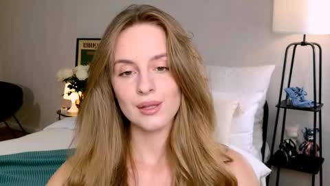 Anita online show from September 13, 2:06 pm