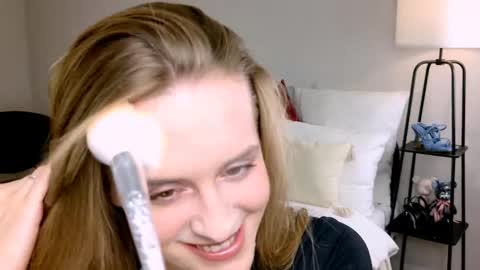 Anita online show from September 15, 2:06 pm