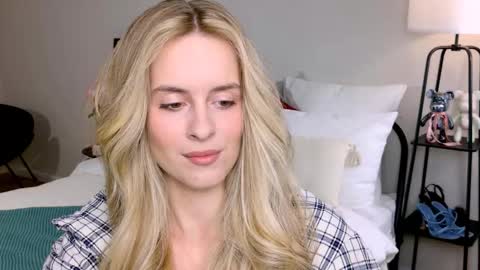 Anita online show from September 26, 2:10 pm