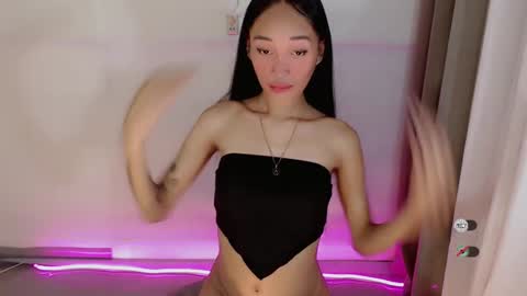 Snapshot of anitaguen chatting on December 21, 6:12 pm anita online show from December 21, 6:12 pm