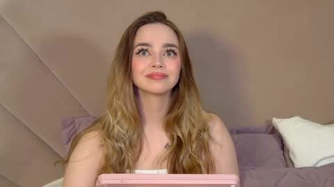 Snapshot of anitaventure chatting on April 11, 4:22 pm AnitaVenture online show from April 11, 4:22 pm