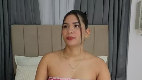 anittafoxx online show from May 1, 9:19 pm