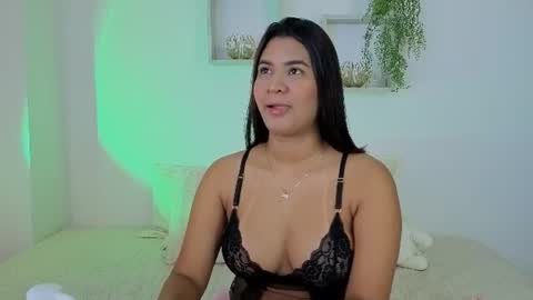 anittafoxx online show from July 18, 10:35 pm