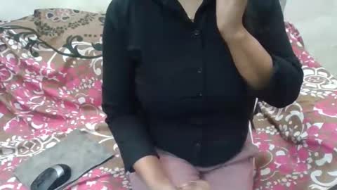 anjali_dogra786 online show from February 4, 7:14 am