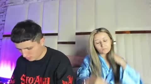 Snapshot of anlleloandangela chatting on July 11, 6:43 pm ANGEL AND TEFY online show from July 11, 6:43 pm