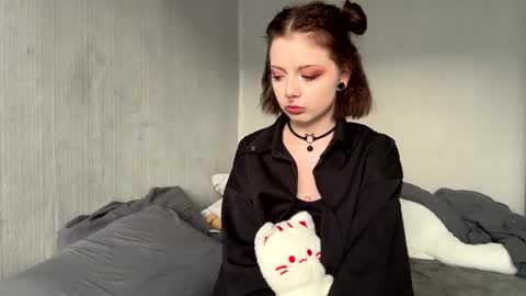 AnmiXHot online show from November 17, 10:43 am