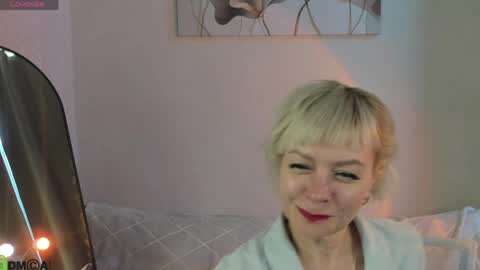 ann_annise online show from April 9, 6:19 am
