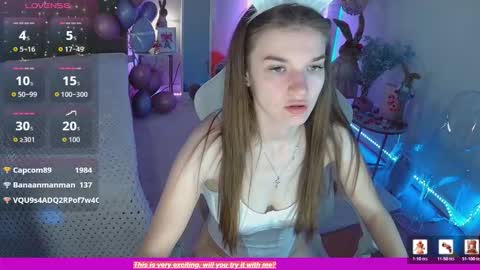 ann_woood online show from March 26, 8:03 pm