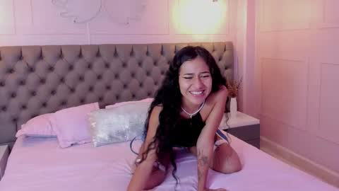 Ana  online show from February 13, 1:51 pm