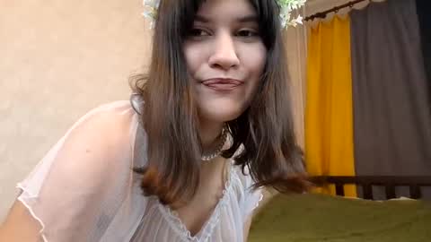 Snapshot of anna_in_wonderworld chatting on February 5, 6:48 pm Annanext stream 3th of Dec online show from February 5, 6:48 pm