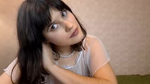 Snapshot of anna_in_wonderworld chatting on February 17, 5:21 pm Annanext stream 3th of Dec online show from February 17, 5:21 pm