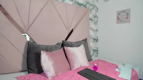 Anna Jules online show from December 19, 11:39 am