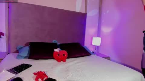 anna online show from February 22, 7:58 pm