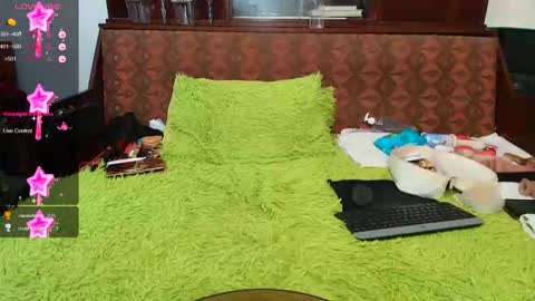 Snapshot of anna_lwice chatting on October 24, 7:49 am Ana online show from October 24, 7:49 am