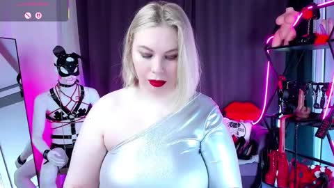 Snapshot of anna_maxwell chatting on March 23, 2:26 am Anna online show from March 23, 2:26 am