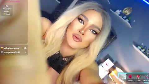 Snapshot of anna_mclaine chatting on March 27, 11:04 pm Miss Anna online show from March 27, 11:04 pm