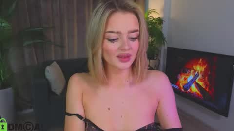 Snapshot of anna_nickol chatting on October 24, 12:56 pm Anna online show from October 24, 12:56 pm