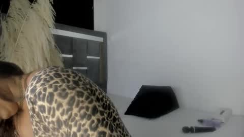 Snapshot of anna_sex_m chatting on October 18, 11:11 am anna_sex_m online show from October 18, 11:11 am