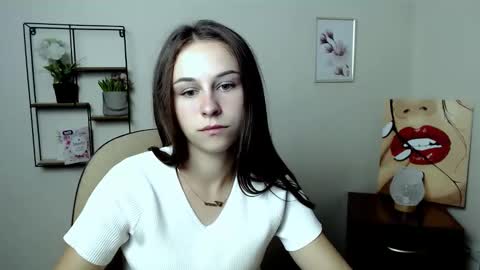 anna_sia online show from September 11, 1:00 pm