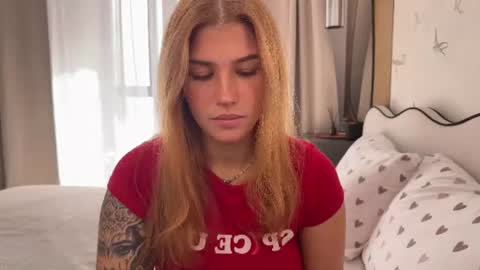 Snapshot of anna_six chatting on July 24, 4:10 am Anna online show from July 24, 4:10 am