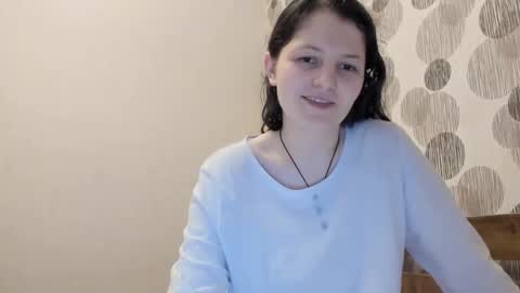 Snapshot of annaahcharm chatting on April 21, 9:28 pm annaahcharm online show from April 21, 9:28 pm