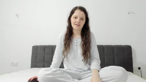 annaahcharm online show from August 2, 9:24 pm