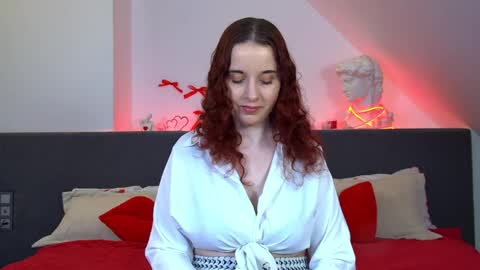 Anna online show from March 29, 6:08 pm