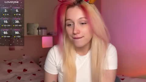 Annabel online show from December 14, 11:04 am