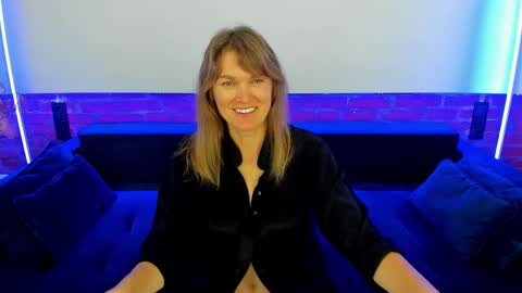 Annabel online show from October 12, 6:23 am