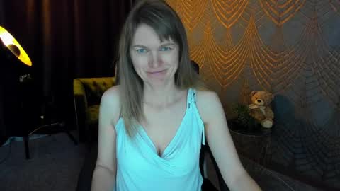 Snapshot of annabel_xxx chatting on May 3, 5:24 am Annabel online show from May 3, 5:24 am