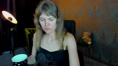 Snapshot of annabel_xxx chatting on May 16, 6:32 am Annabel online show from May 16, 6:32 am